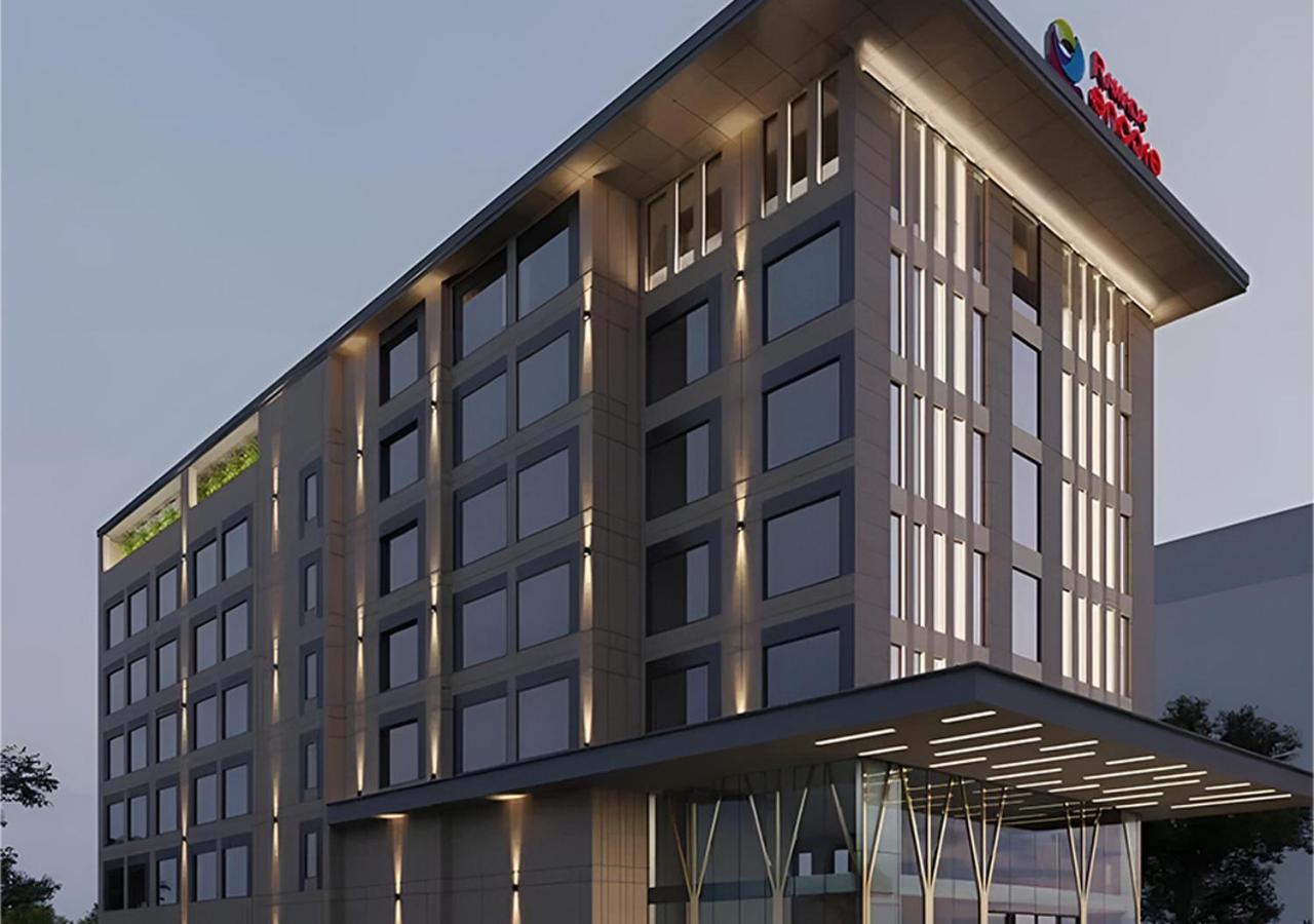 Ramada Encore By Wyndham Indore Nipania Екстер'єр фото