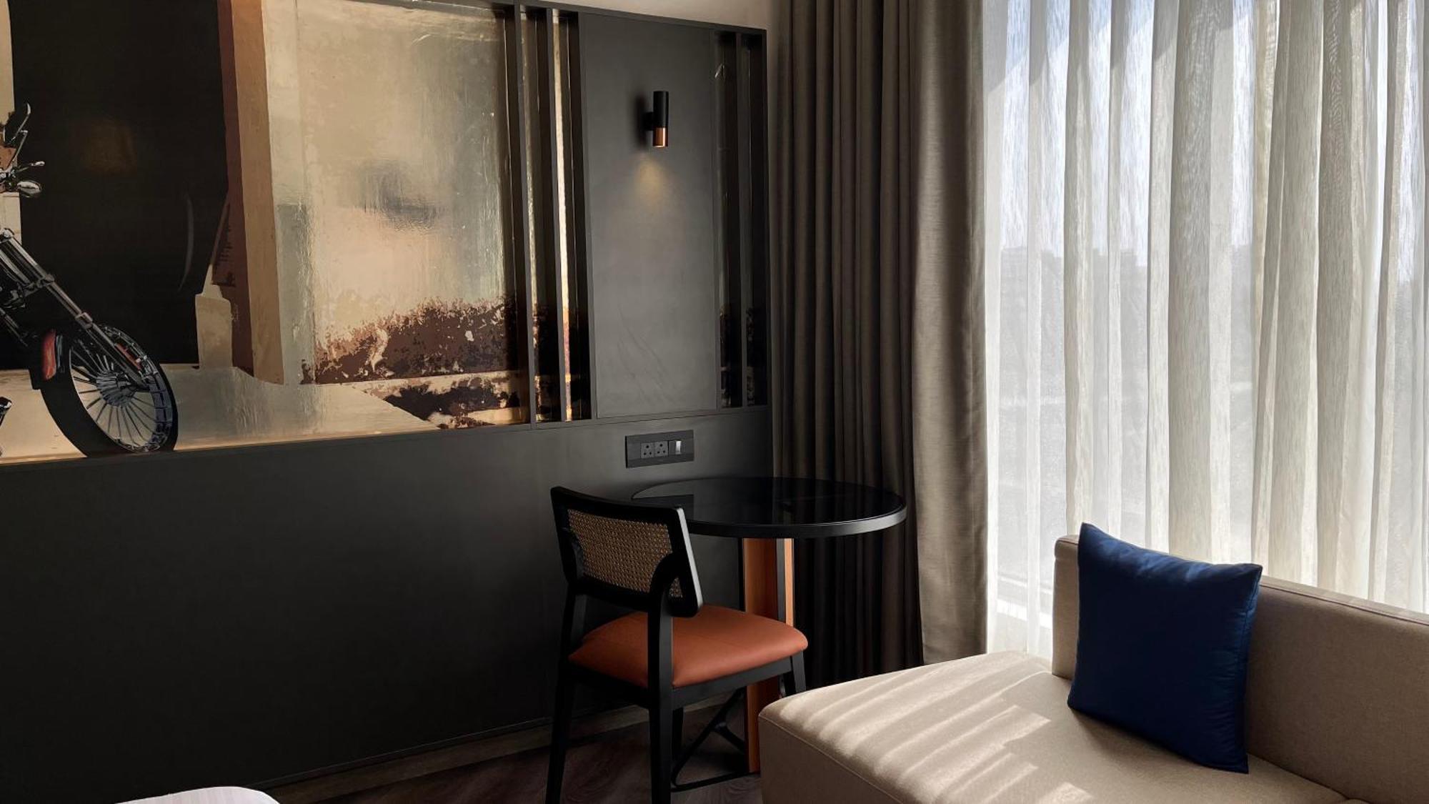 Ramada Encore By Wyndham Indore Nipania Екстер'єр фото